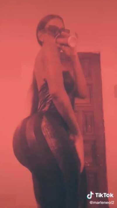 Her ass is stupid STUPID