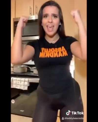 perfect ass (teddybearosito)