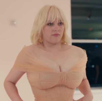 Blonde Billie cleavage