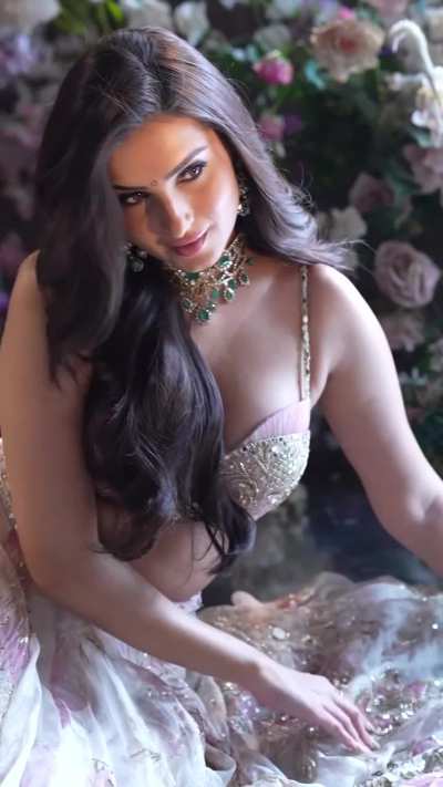 Tara Sutaria hot photoshoot 