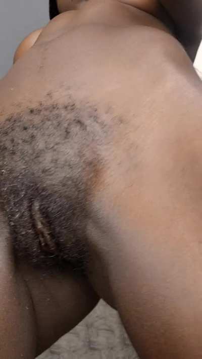 Do you prefer shaved or hairy pussy?