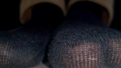 [Proof of Concept: Safe Haven] A pre-shrink safety demo showing a tiny in well-worn black ankle socks / Giantess Insock POV