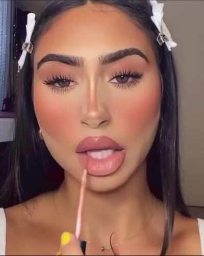 When your lip and eye filters glitch