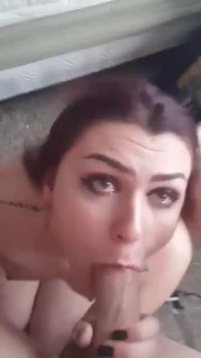 Trashy blogger sucks cock like it owes her something. All for the clicks.