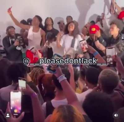 nigga performed the song dissing him🤣