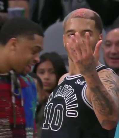 Sochan after Vassell's three point shot