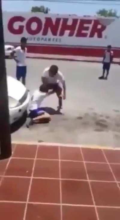 Hear y'all love some fight porn