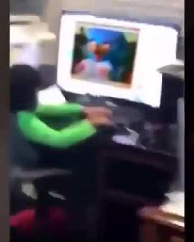 wait is that sonic???