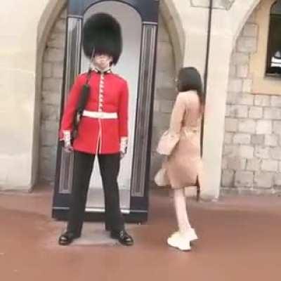 sorry, I serve only for queen.