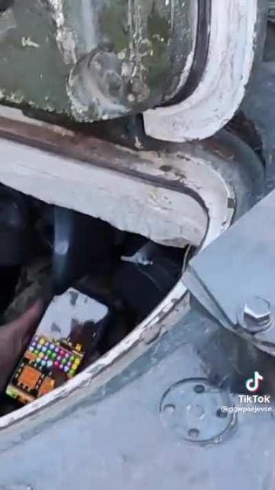 “The Kherson offensive was a horrible loss, no Ukrainian morale is left, I bet they overthrow Zelensky soon.” Ukrainians in Kherson: