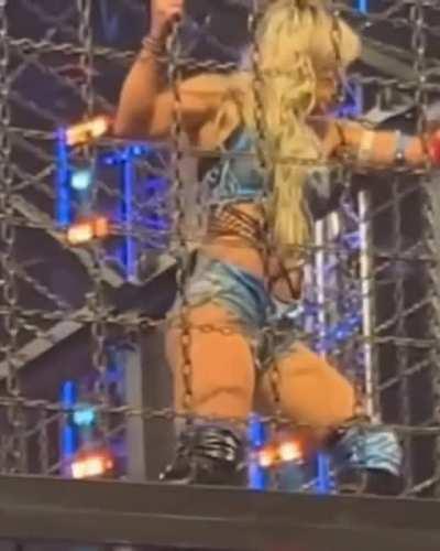 Liv Scaling The Elimination Chamber Structure