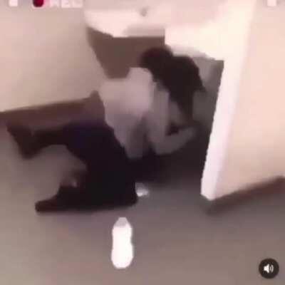 Tried to brain damage him, instantly gets braindamaged from high IQ move