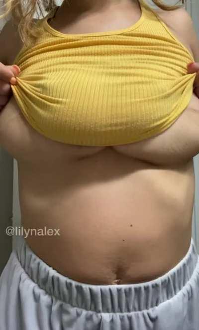 hope you like milf titties😋