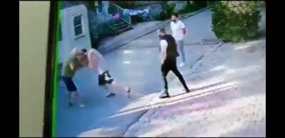 Ezan mı okuyorsu sen orosbucocu seni cami mi lan bura