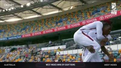 Hunting the tigers in their den..!! West Indies have done it!! They have beaten Australia in a Test match in Australia after 27 years!!