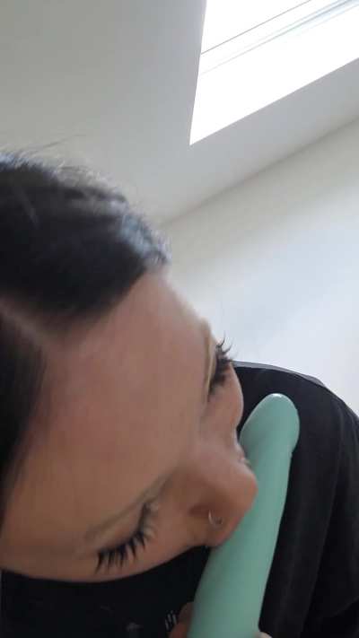 Say yes and I'll send you my private nude vids