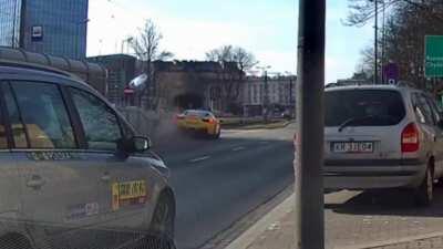 How to ACTUALLY wreck your Ferrari in 10 seconds