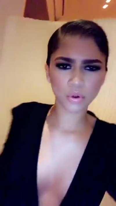 grooving in all black