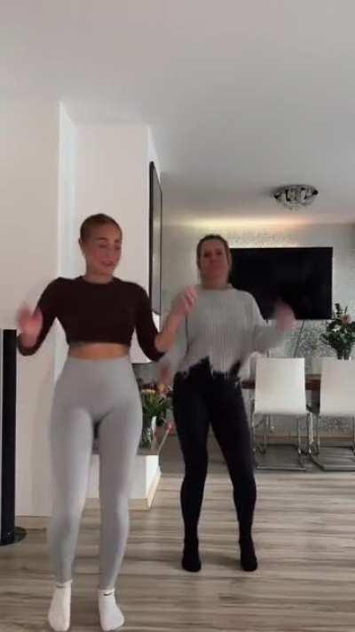 Was ne kleine hure💦