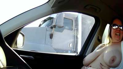 She's flashing again