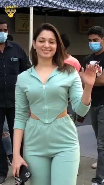 Tamannah Bhatia hot booty😍