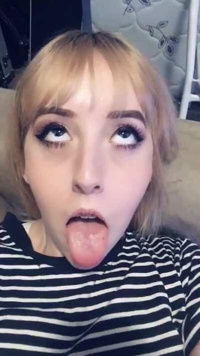 I tried to do a gif one this time ... just couldn't make the spit come ) : Will have to try again soon but here's my first attempt