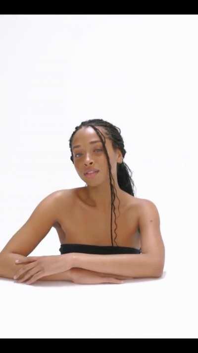 Idania Hopkin (Model)