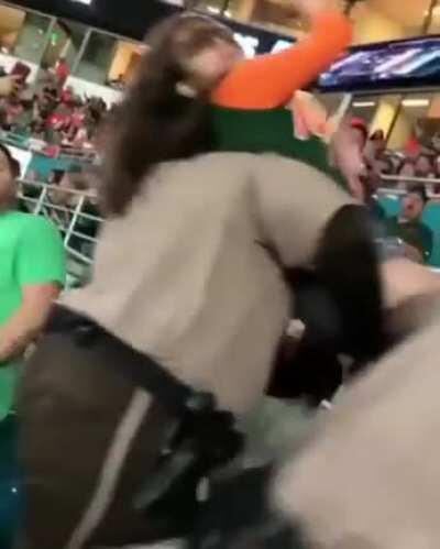 imagine being woman B)