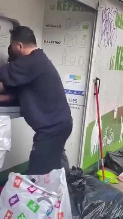 Man Attempts to Steal Redemption Ticket from Another Recycling His Own Items