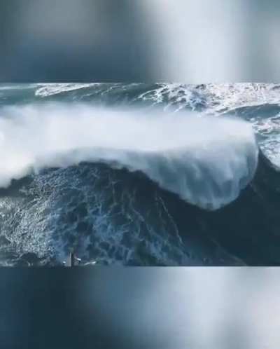 Monster waves captured at Nazaré, Portugal