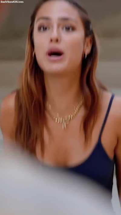 Lou Ann boobs jiggle!