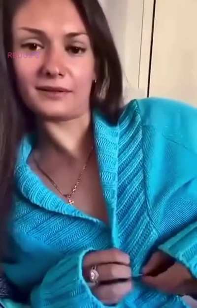 Yes I'd like to return this cardigan, the buttons don't work…