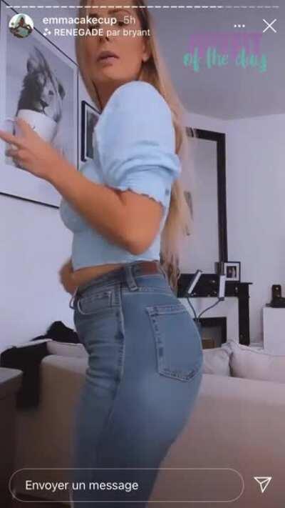 Emma ass