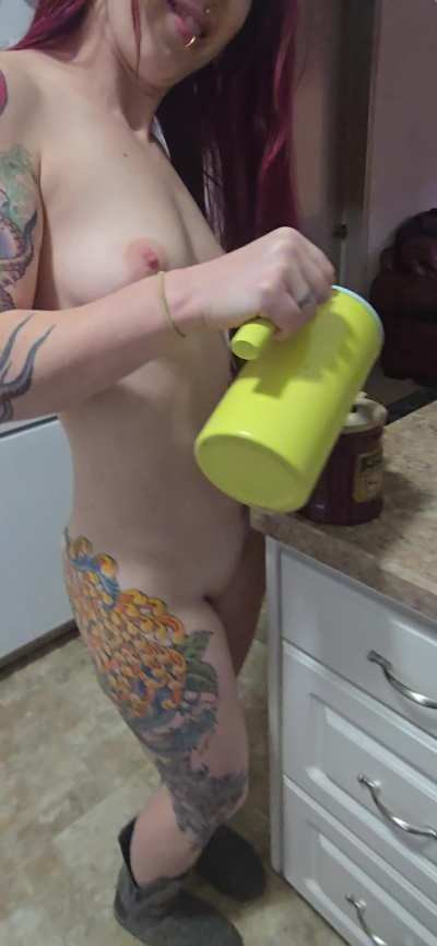 This is how I would make your coffee every morning if I was your girlfriend 