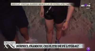 O sa incerc sa-mi imaginez ca omu asta face misto de noi