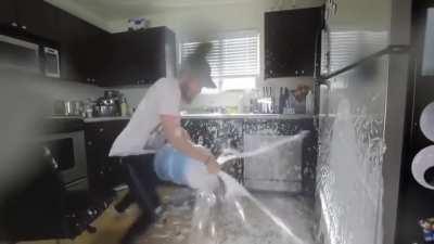 Live footage of what would happen if Yujiro were to hit Meguro with the benda whip