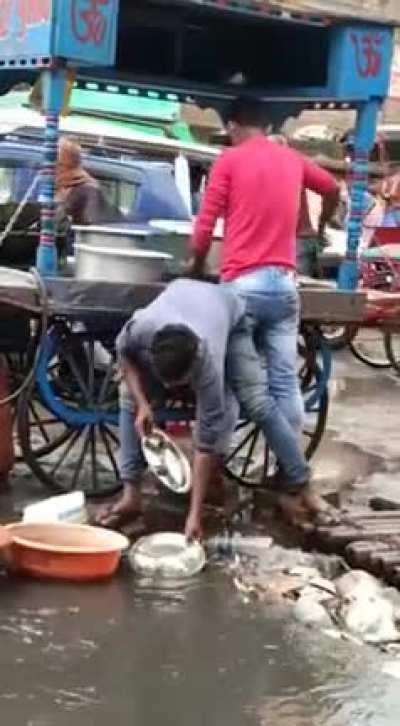 Cleanest Endian street food selling cholera on a stall