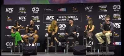 A fan asked Belal Muhammad if he can win a street fight by decision 😂