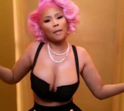 Super juicy tits in 'Nice to Meet Ya' [slow mo gfy]