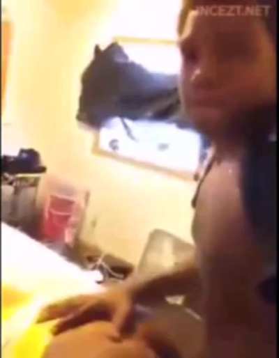 2 black bullies spitroasting milf