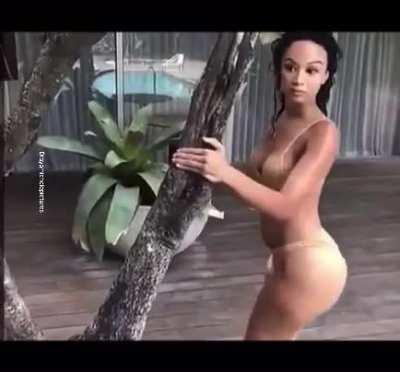 Left that ass on repeat!