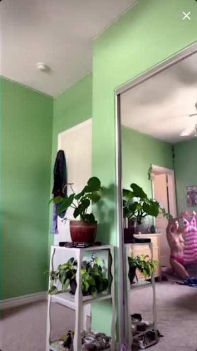 She changes in the mirror. A classic.