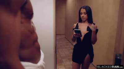 [/r/Vixen_Media_Group_XXX] Nina White - Cock-Loving Cutie Gets A BBC Surprise from Hollywood Cash