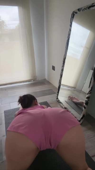 Can you lick this naughty slit