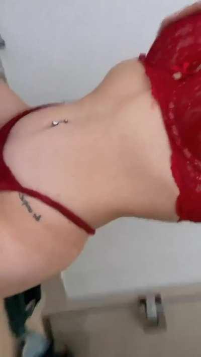 Don't you want red lipstick all over your dick?