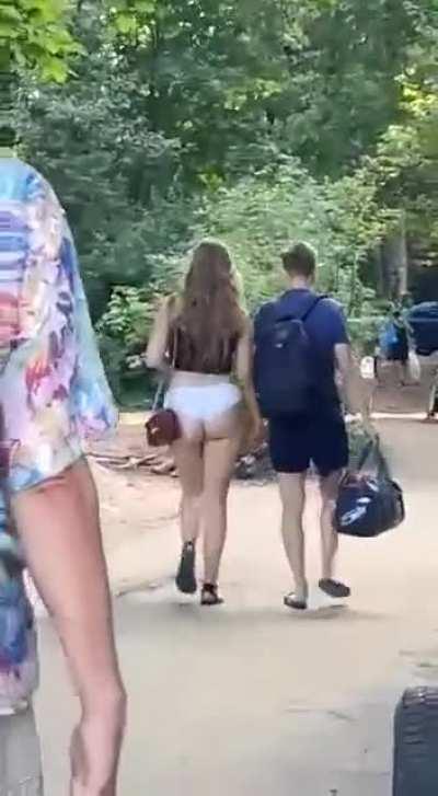 Петю можно понять