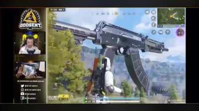 And the award of best bug ever goes to... COD M: Chinese version. Source: M2 Games, Brazilian YTer, check his YT he have great content.