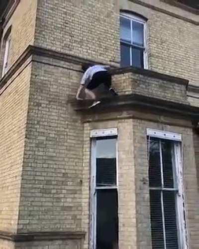 He make it look almost like a video game