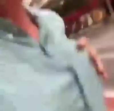 Ele aprendeu 10 tipos de língua em 1 segundo