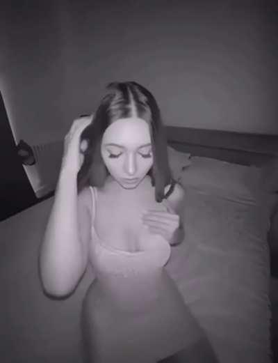 Who is she and somebody got a Link for the video?